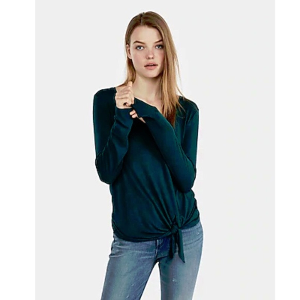 3/$25 tie front green v-neck tee
